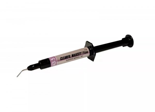 Clearfil Majesty flow (Клеарфіл Маджесті флоу) 3.2 г A1 - фото . Купити з доставкою в інтернет магазині Dlx.ua.